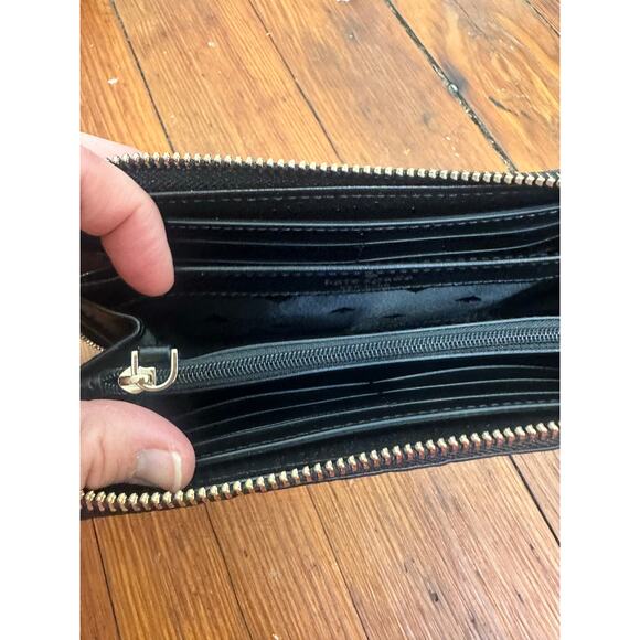 KATE SPADE Black Hollie Spade Clover Embossed Multi Pocket Wallet - Picture 6 of 10